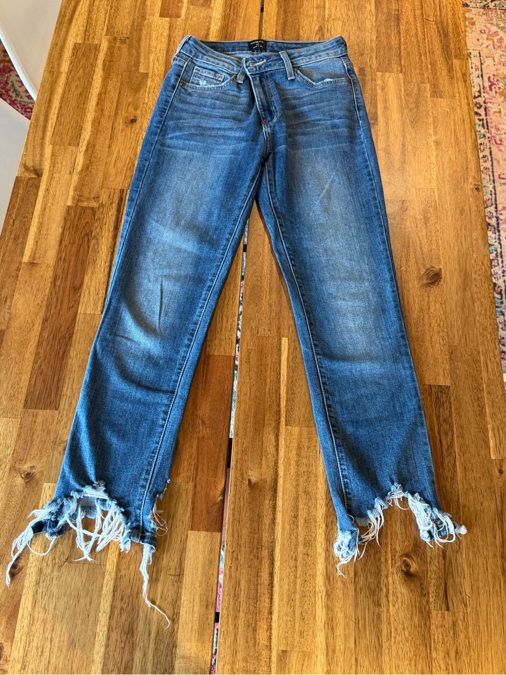 Just Black Women’s Blue Distressed Frayed-Hem Jeans 24